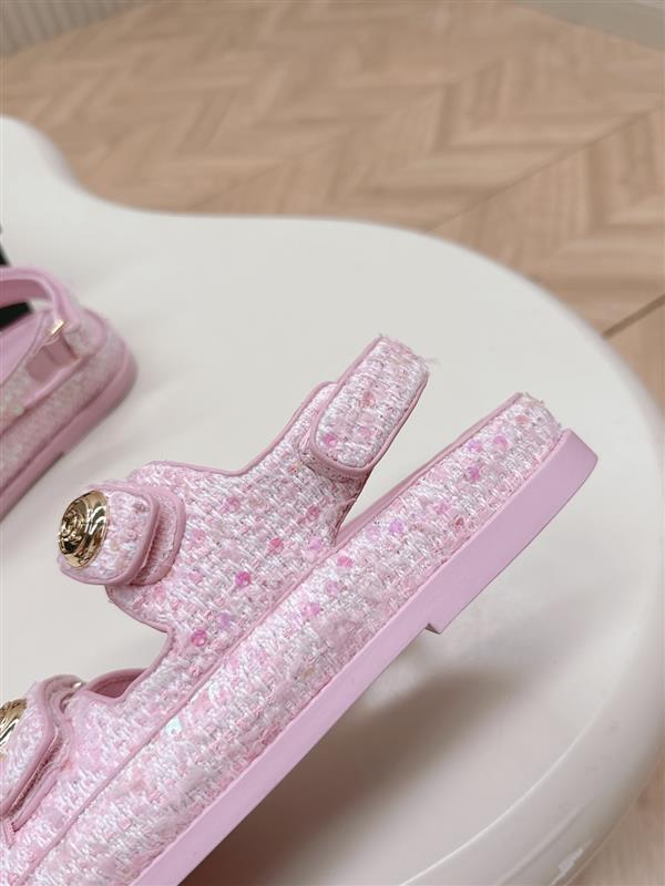 20251128184437972 280